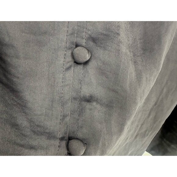 Torrid Plus Size Gray Silky Charmeuse Button-up V-neck Top Blouse Size 1X - Picture 7 of 8